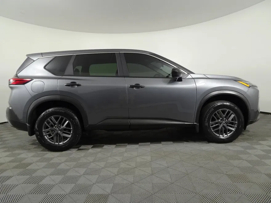 2023 Nissan Rogue AWD S photo 1