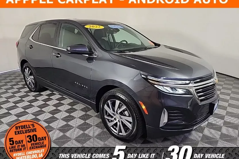 2022 Chevrolet Equinox LT photo 1