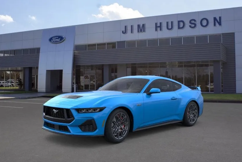 2025 Ford Mustang GT photo 1