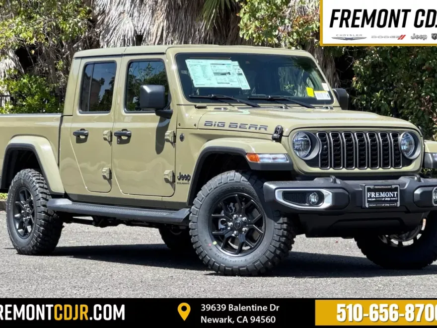 2025 Jeep Gladiator Sport photo 1