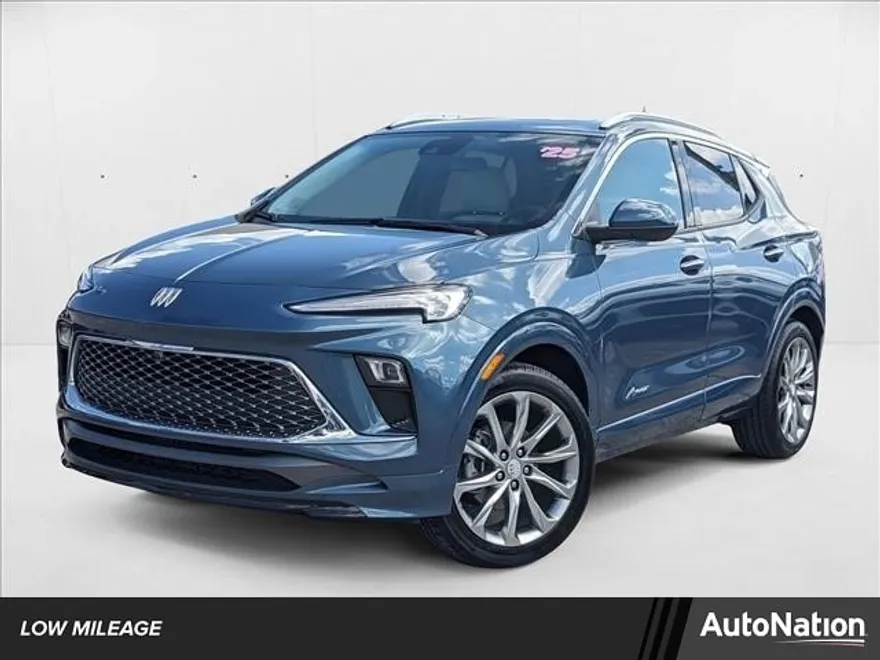 2025 Buick Encore GX Avenir photo 1