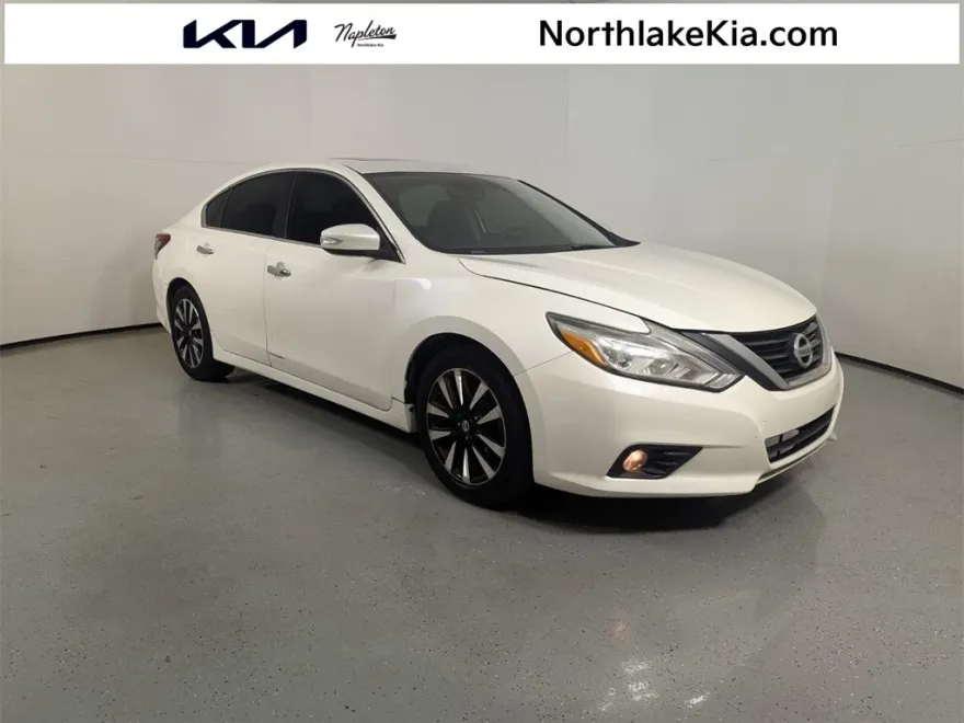 2018 Nissan Altima 2.5 SV photo 1
