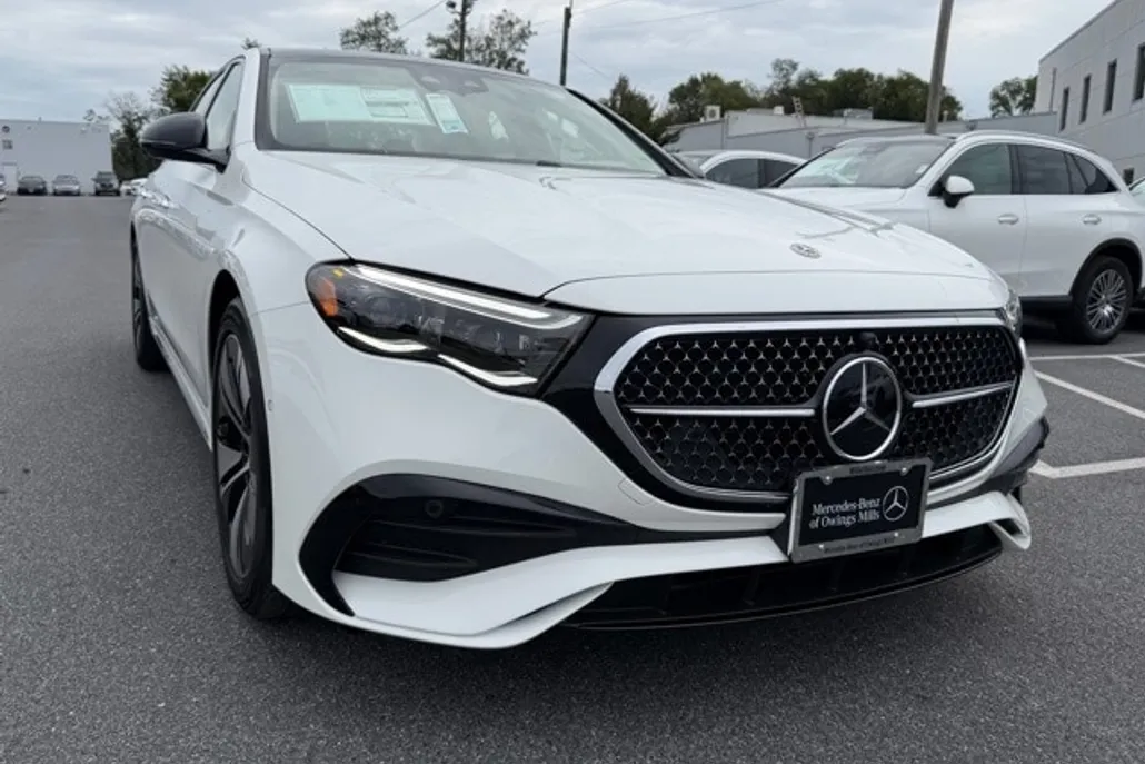 2026 Mercedes Benz E 4MATIC Sedan photo 1