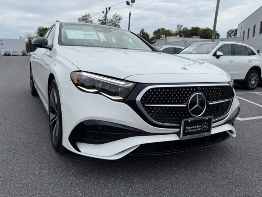 2026 Mercedes Benz E 4MATIC Sedan photo 1