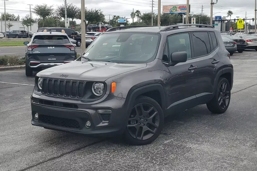 2021 Jeep Renegade Latitude photo 1