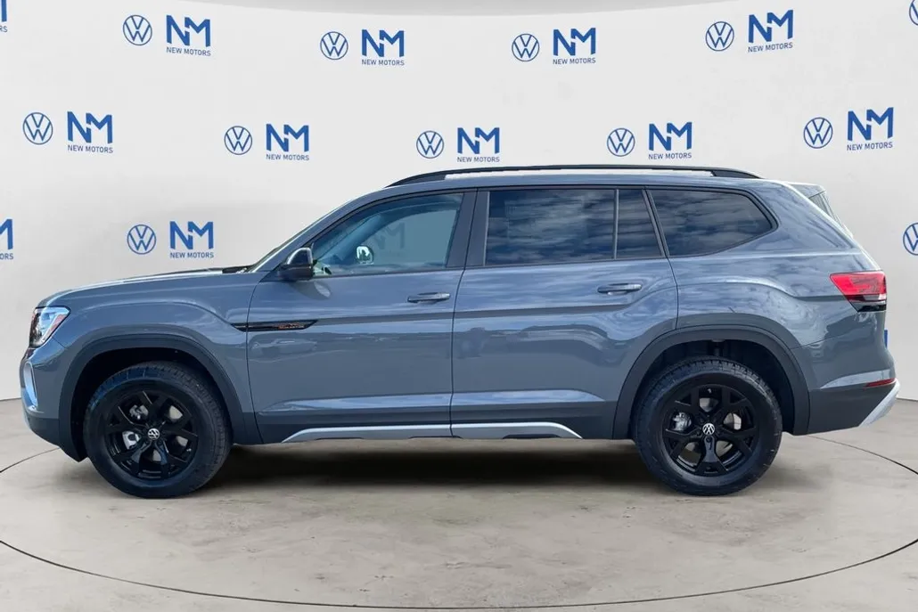 2026 Volkswagen Atlas Peak Edition SE photo 1