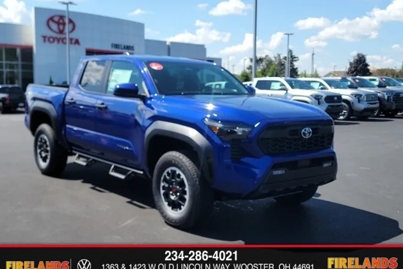 2025 Toyota Tacoma TRD Off-Road 4x4 Double Cab photo 1
