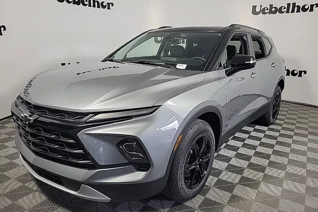 2025 Chevrolet Blazer 3LT photo 1