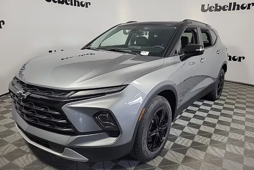 2025 Chevrolet Blazer 3LT photo 1