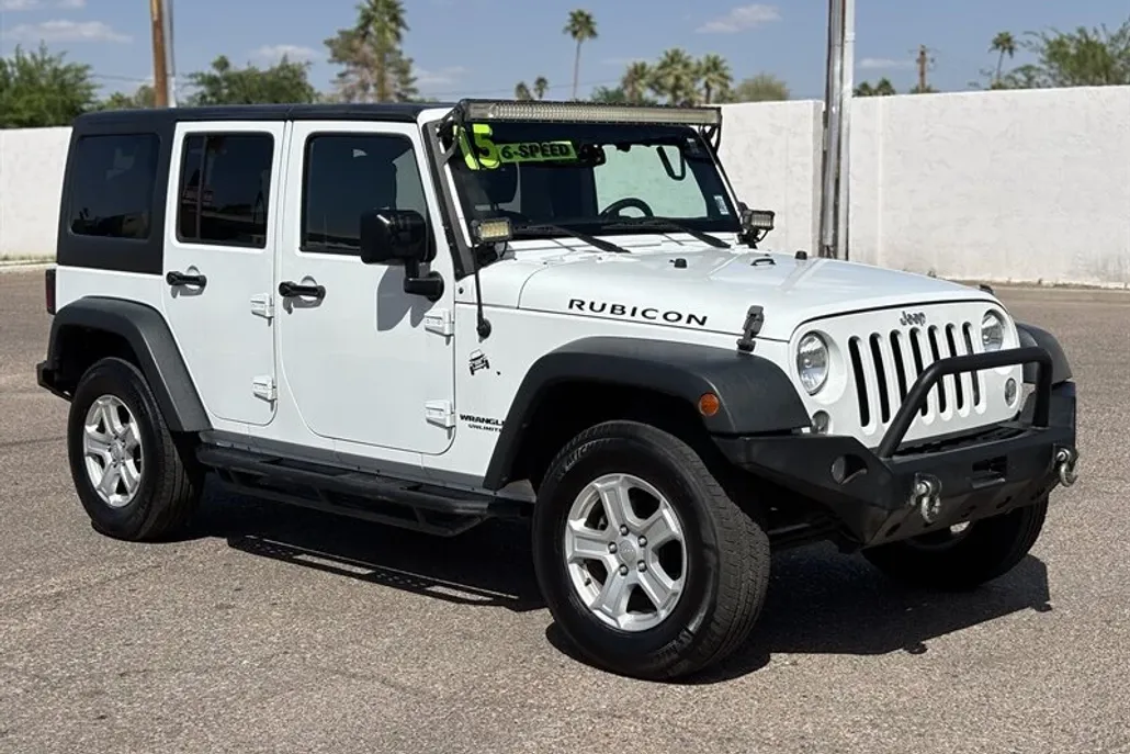 2015 Jeep Wrangler Unlimited Rubicon photo 1