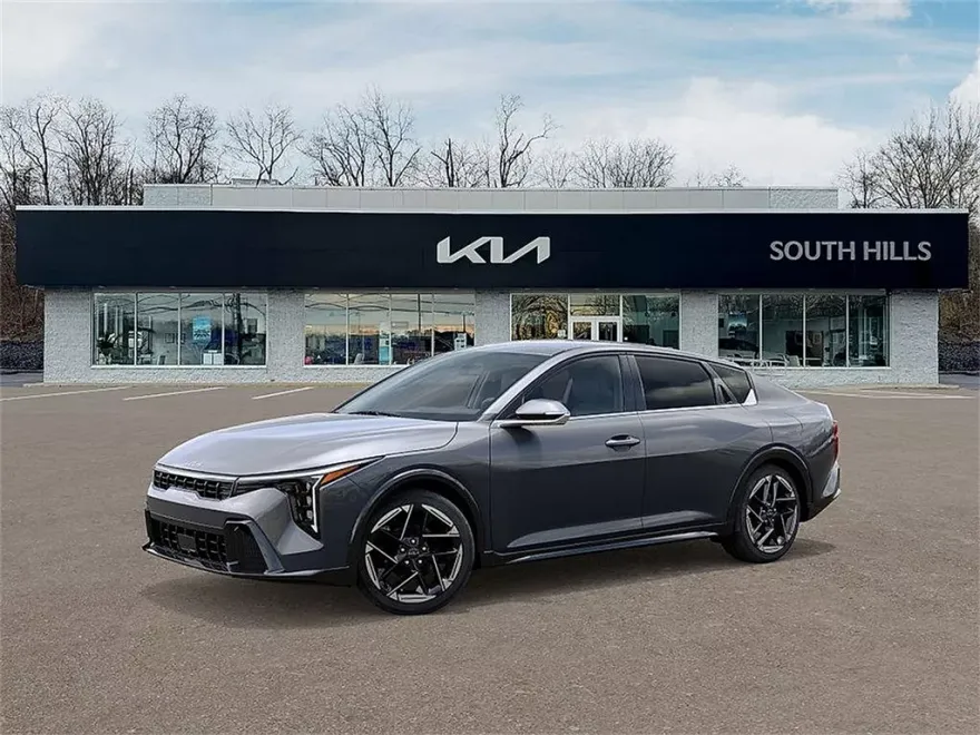 2025 Kia K4 GT-Line photo 1
