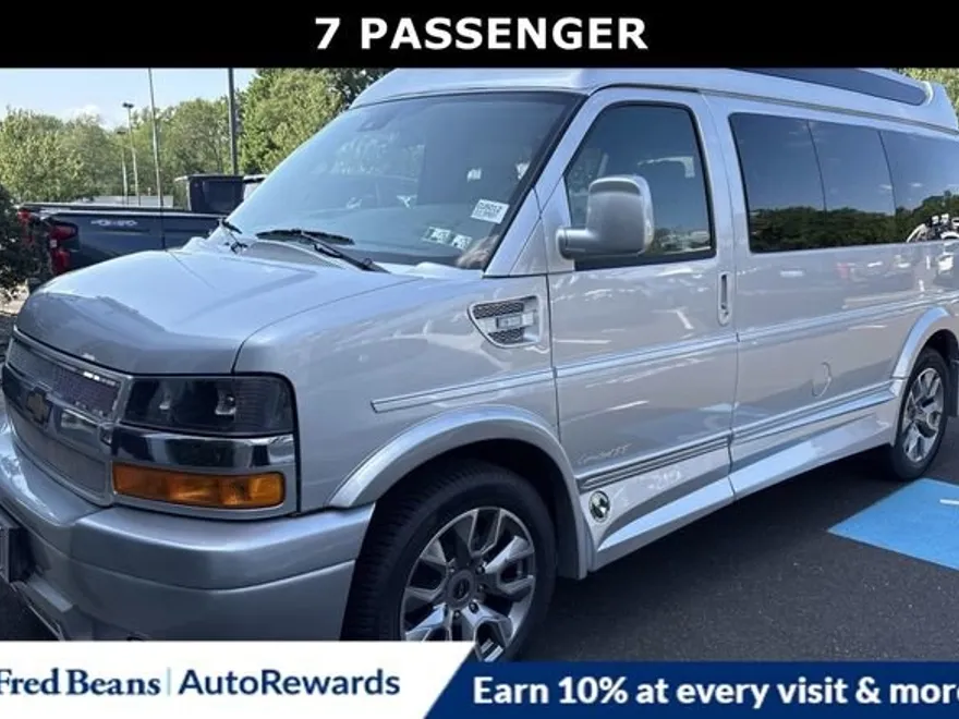 2025 Chevrolet Express Cargo 2500 Van photo 1