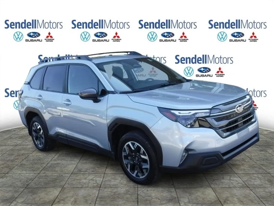 2025 Subaru Forester Premium Base photo 1
