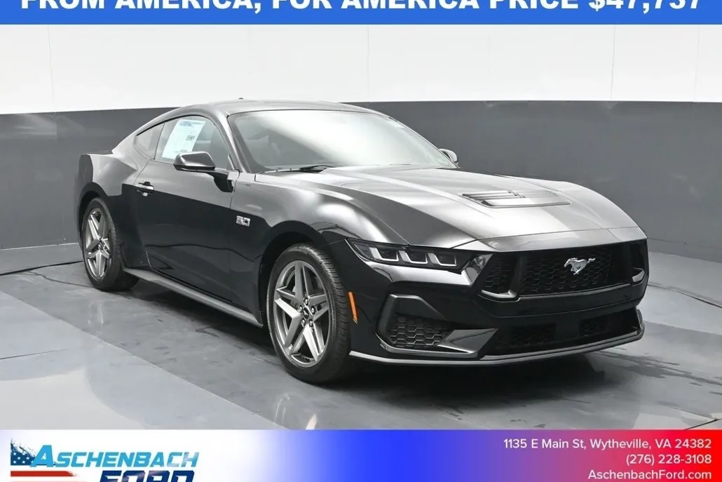 2025 Ford Mustang GT photo 1