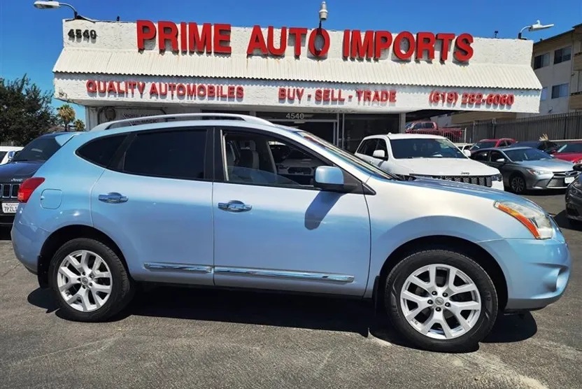 2012 Nissan Rogue SL photo 1