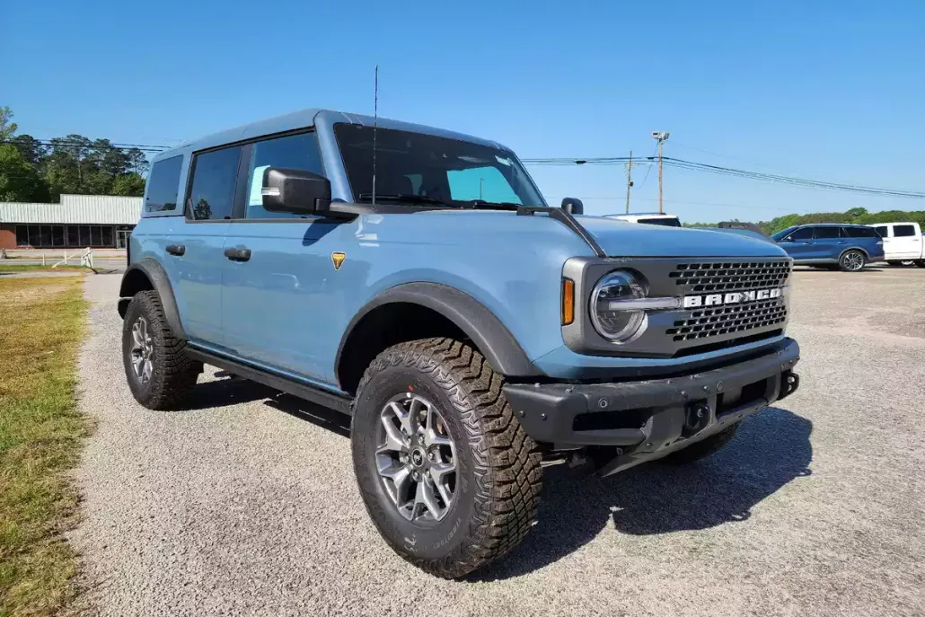 2025 Ford Bronco Badlands photo 1