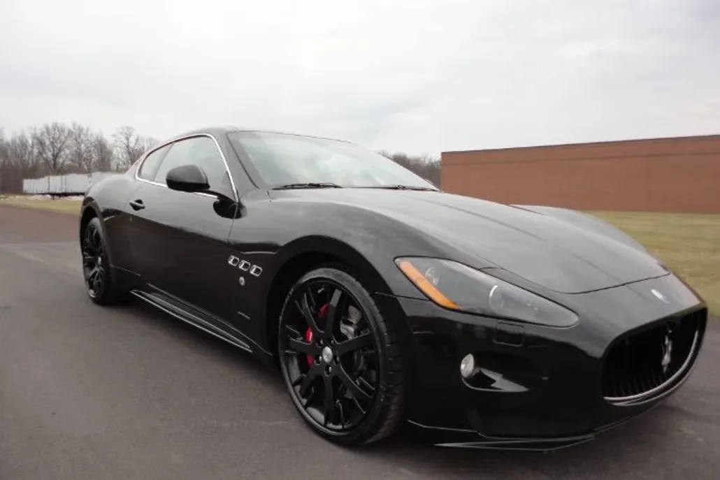 2012 Maserati Granturismo S photo 1