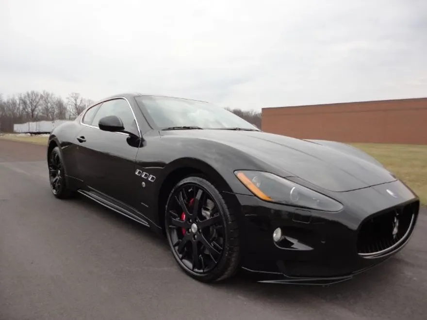 2012 Maserati Granturismo S photo 1