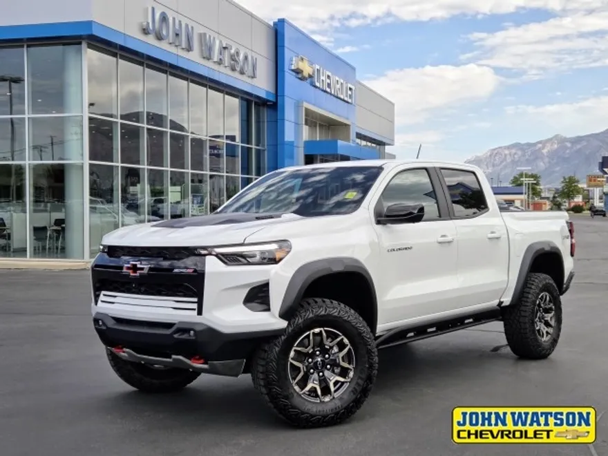 2025 Chevrolet Colorado ZR2 photo 1