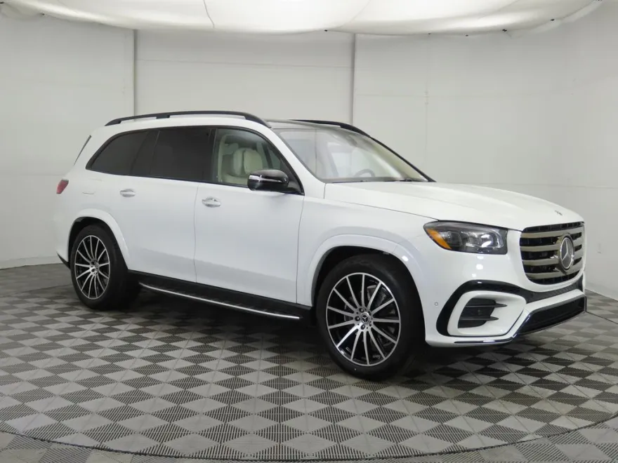 2026 Mercedes Benz GLS 580 4MATIC photo 1