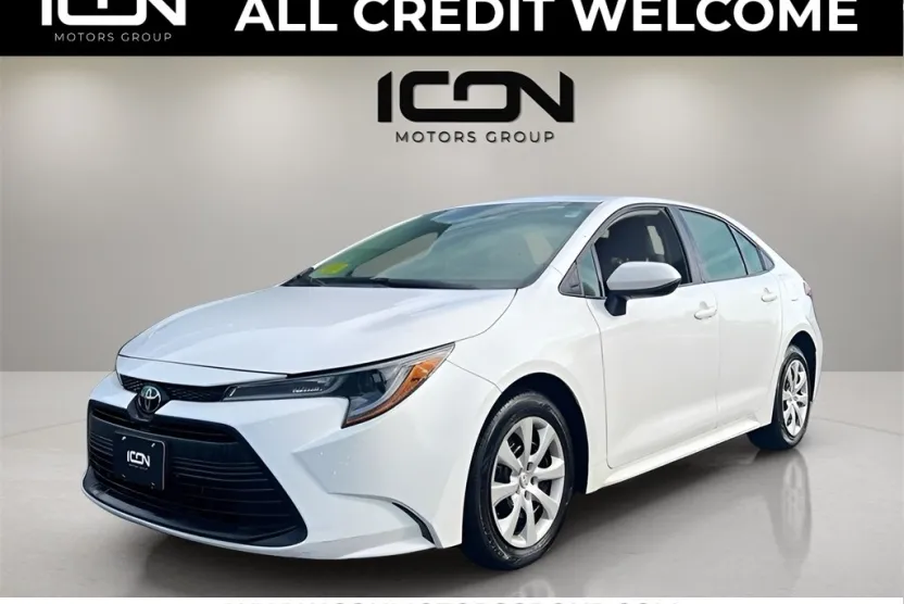 2024 Toyota Corolla LE photo 1