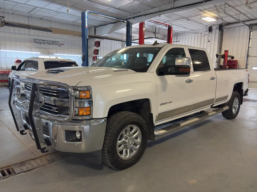 2019 Chevrolet Silverado 2500HD LTZ photo 1