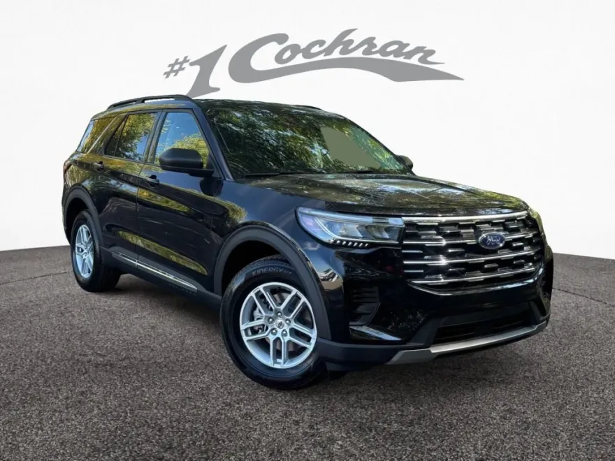 2025 Ford Explorer photo 1