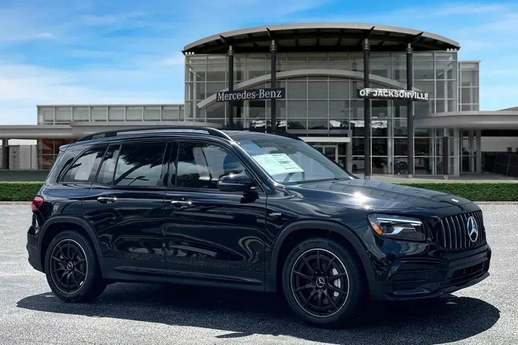 2025 Mercedes Benz GLB AMG 35 4MATIC photo 1