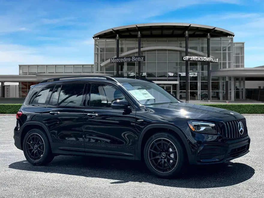 2025 Mercedes Benz GLB AMG 35 4MATIC photo 1