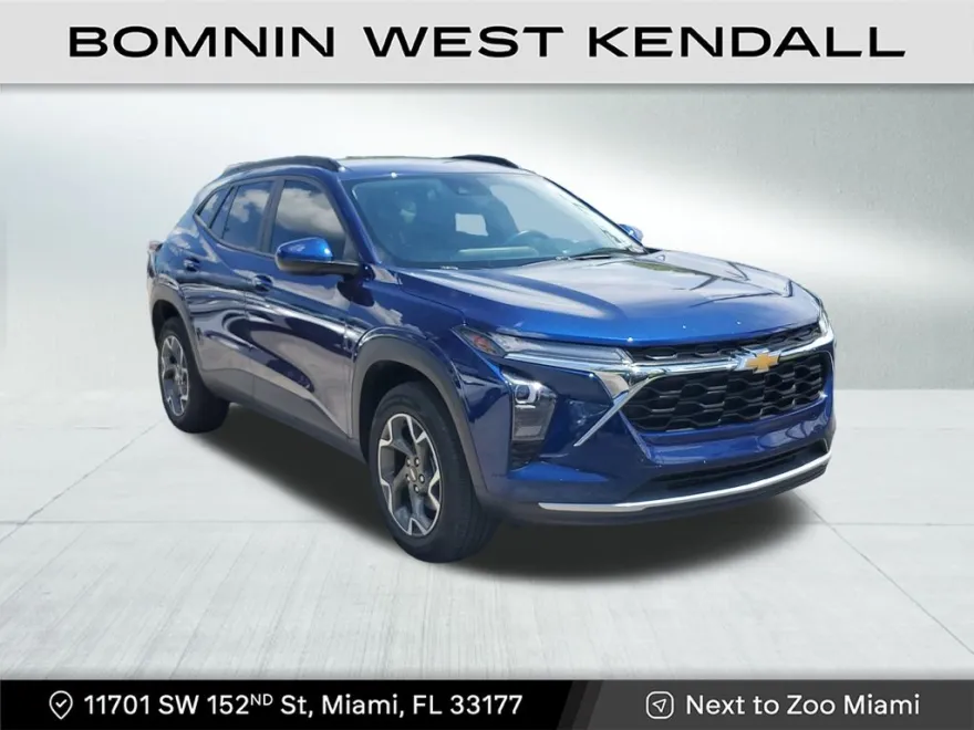 2024 Chevrolet Trax LT photo 1