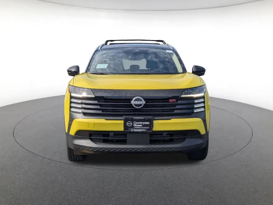 2026 Nissan Kicks SR photo 1