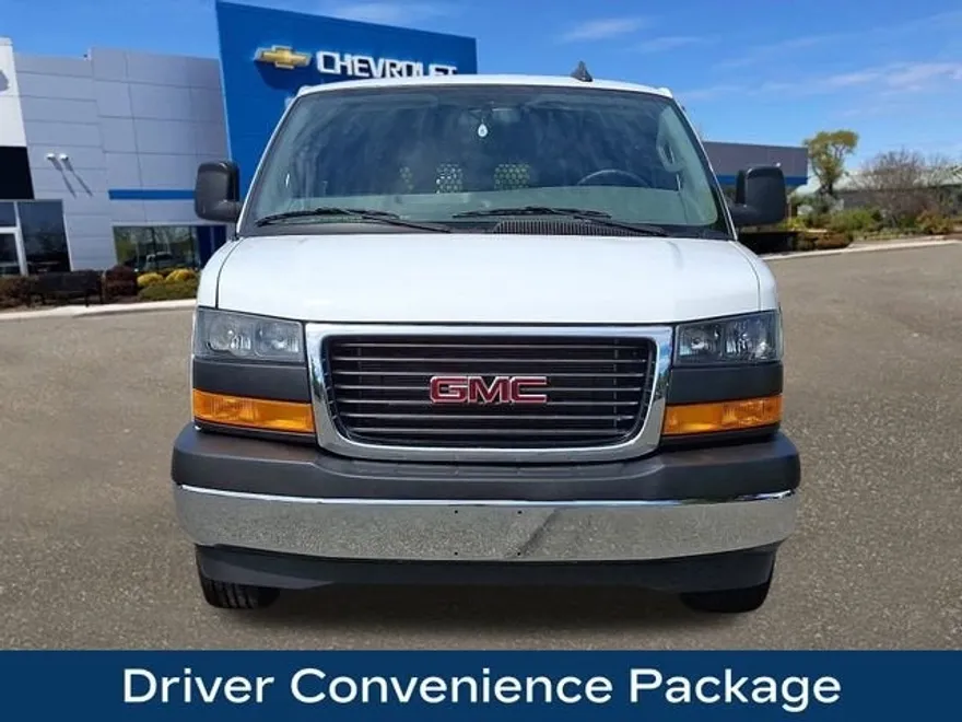 2023 Gmc Savana Cargo 2500 photo 1