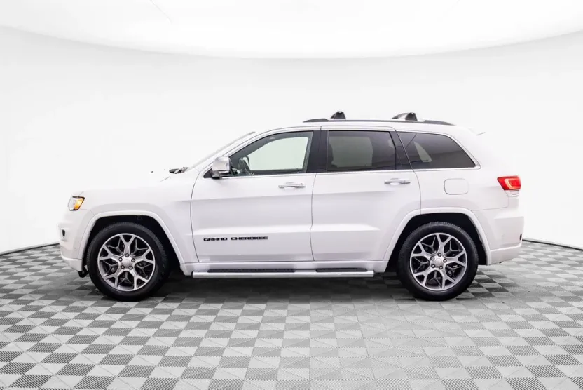 2020 Jeep Grand Cherokee Overland photo 1