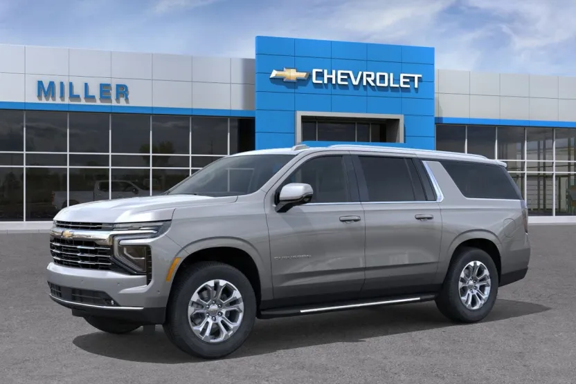 2026 Chevrolet Suburban LT photo 1