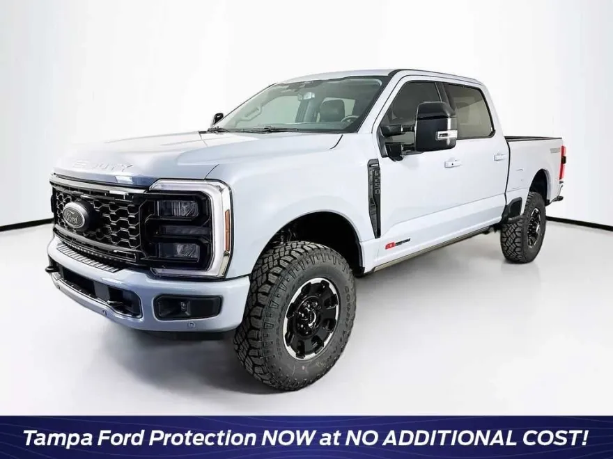 2025 Ford F-250 Lariat photo 1