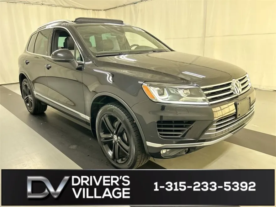 2017 Volkswagen Touareg V6 photo 1