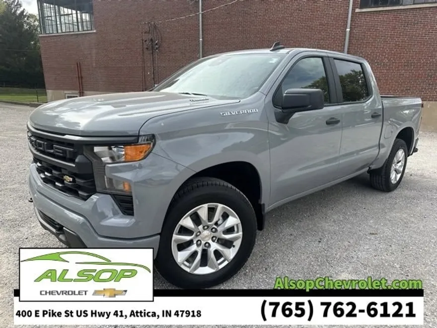 2025 Chevrolet Silverado 1500 Custom photo 1
