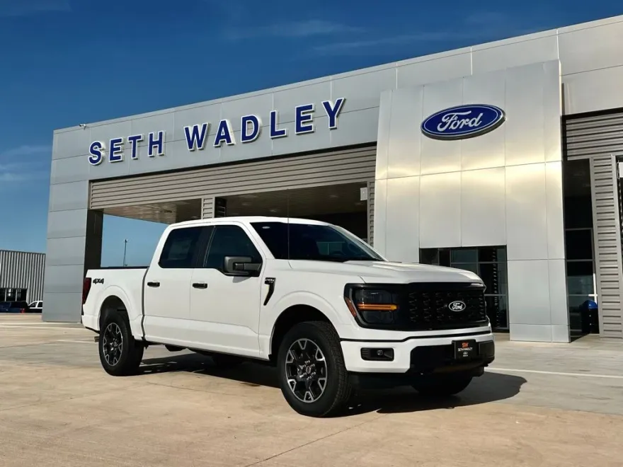 2025 Ford F-150 STX photo 1