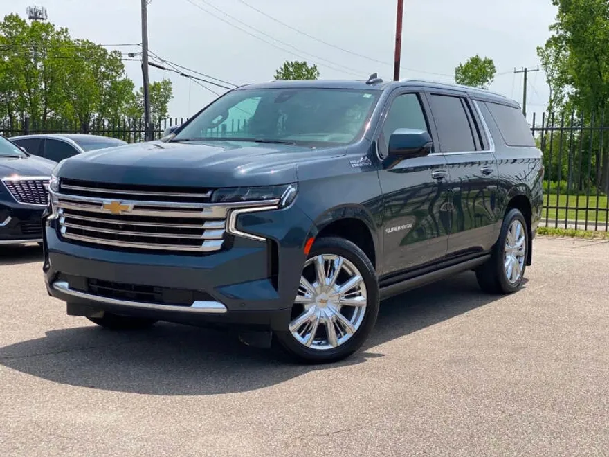 2021 Chevrolet Suburban High Country photo 1