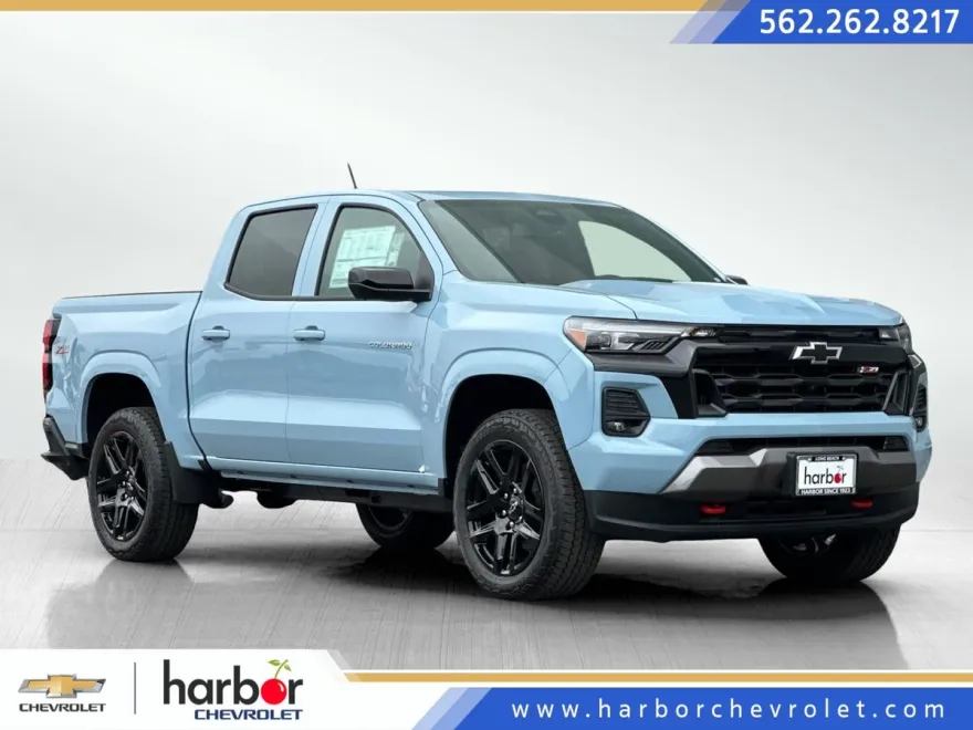 2025 Chevrolet Colorado Z71 photo 1