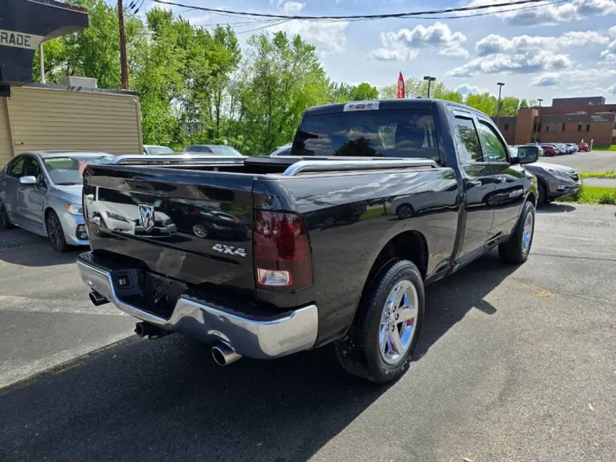 2011 Ram 1500 Big Horn photo 1