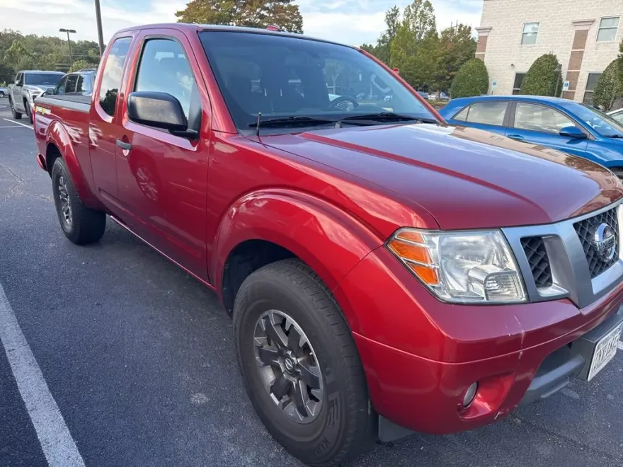2016 Nissan Frontier Desert Runner King Cab photo 1
