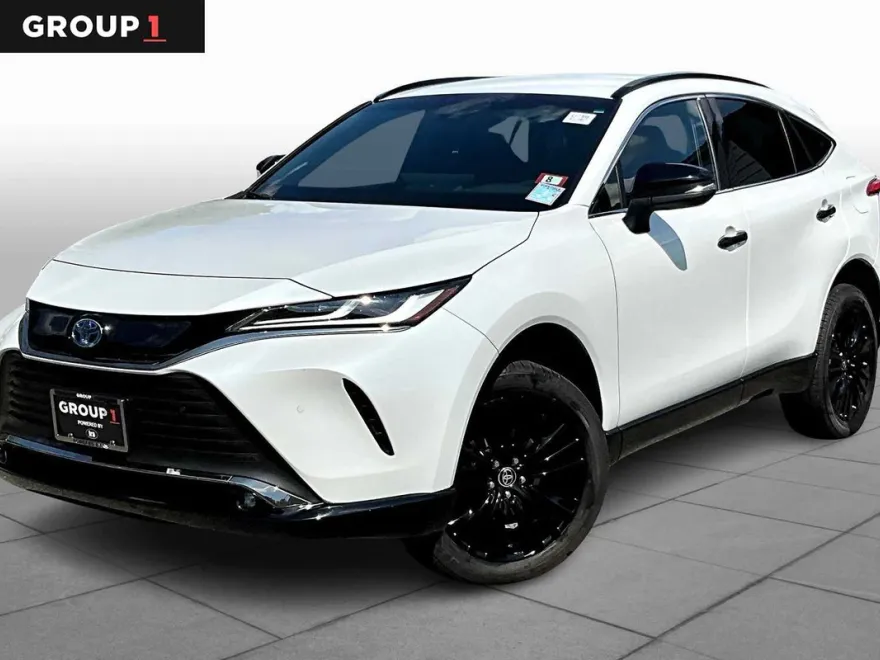 2024 Toyota Venza photo 1