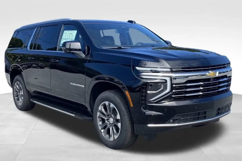 2026 Chevrolet Suburban LT photo 1