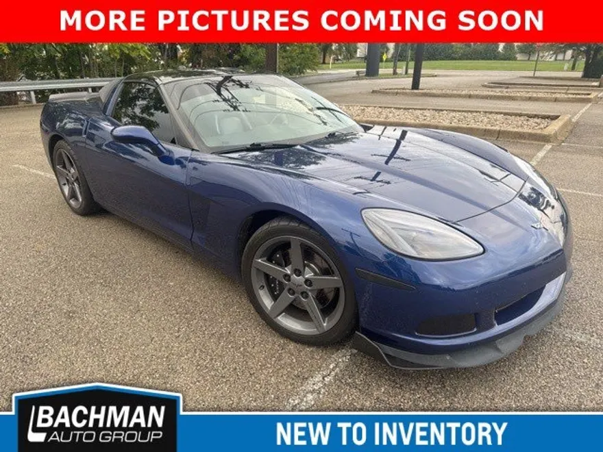 2005 Chevrolet Corvette photo 1