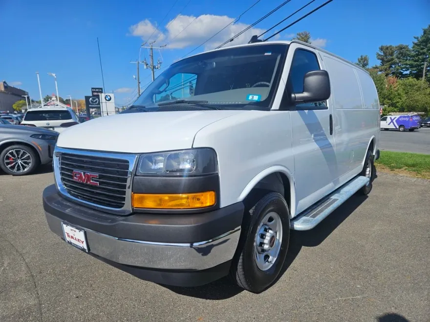 2024 Gmc Savana 2500 Cargo photo 1