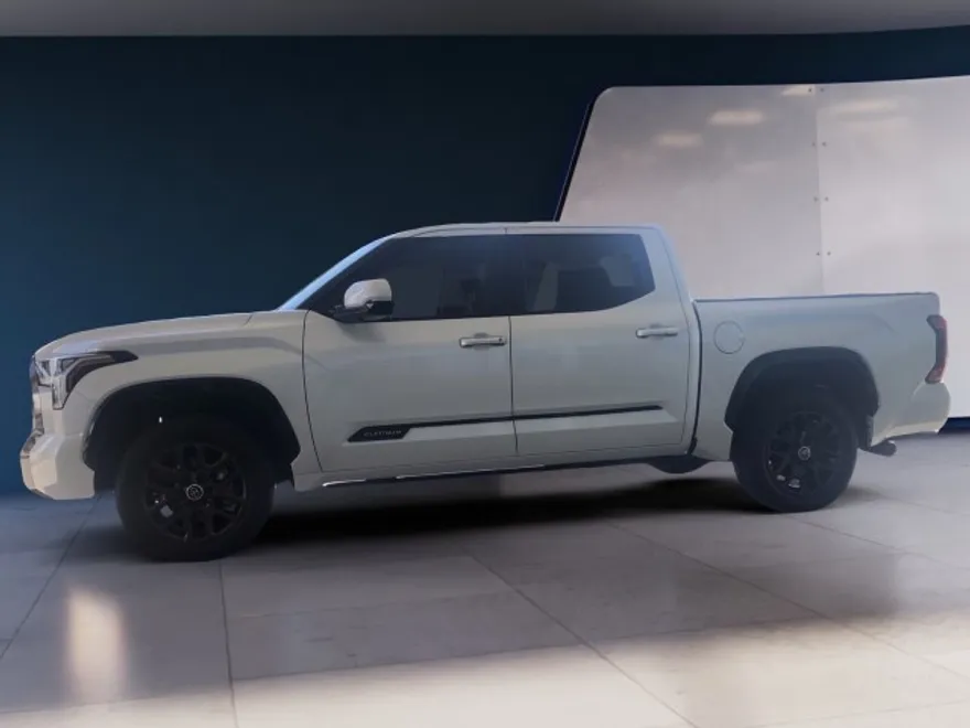 2024 Toyota Tundra Platinum CrewMax photo 1