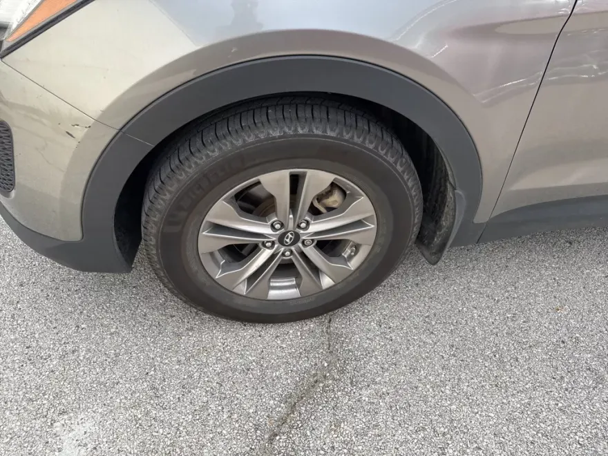 2016 Hyundai Santa Fe Sport Base photo 1
