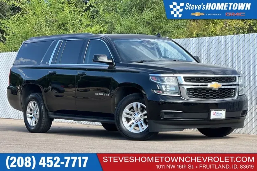 2018 Chevrolet Suburban LT photo 1