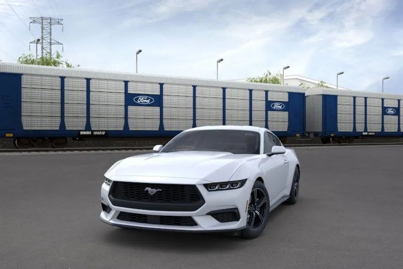 2025 Ford Mustang EcoBoost photo 1